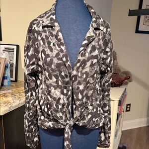 Anthropologie Cloth & Stone Tie Front Blouse